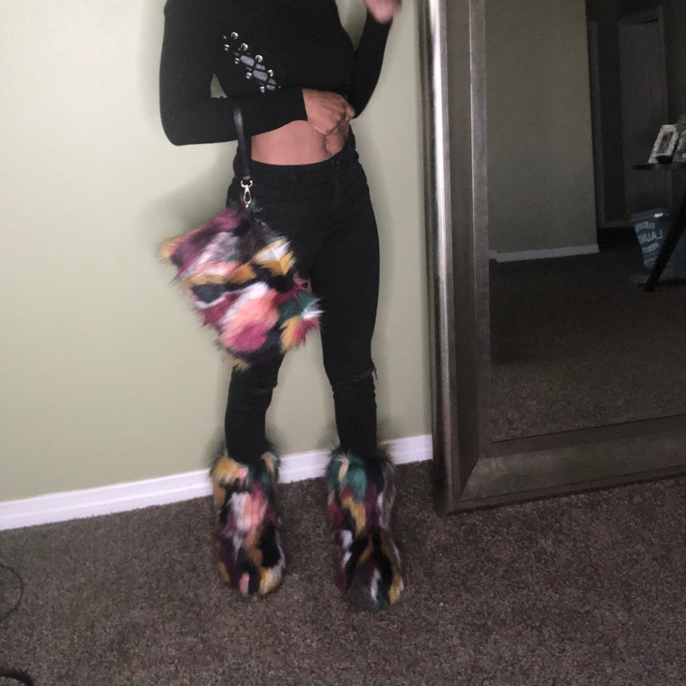 Fur boots